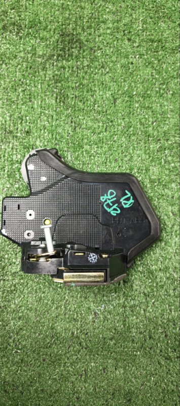 Замок двери Toyota Premio ZZT240 1ZZ-FE 2003 задний левый (б/у)