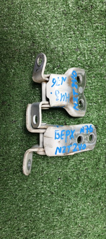 Петля двери Toyota Premio NZT240 1NZ-FE 2005 передняя правая (б/у)