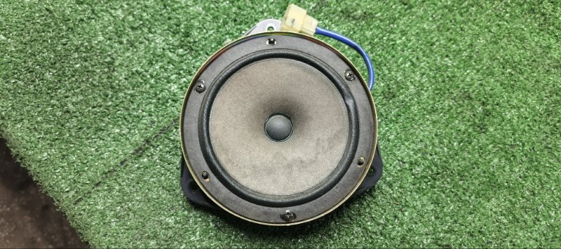 Динамик Subaru Forester SF5 EJ201 2001 передний (б/у)