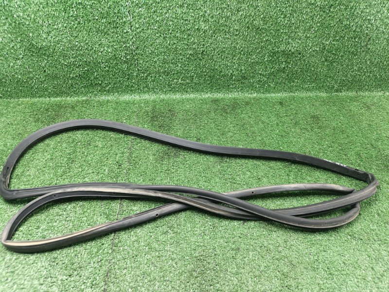 Уплотнительная резинка двери Toyota Premio NZT240 1NZ-FE 2007 задняя левая (б/у)