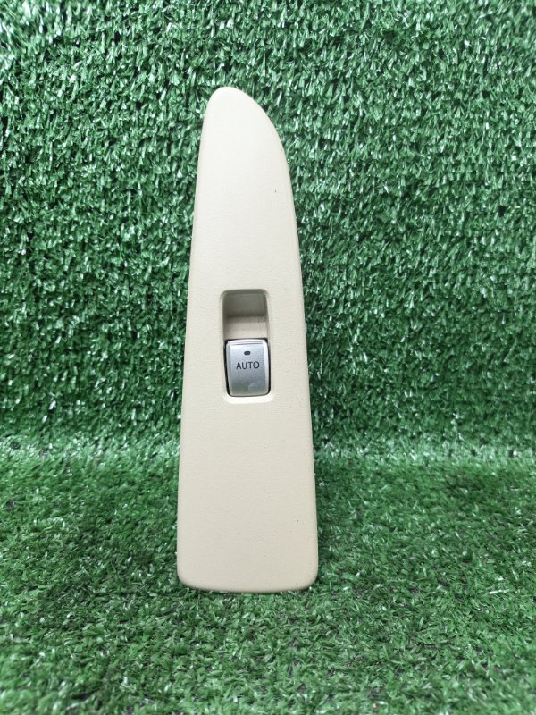 Кнопка стеклоподъемника Toyota Premio NZT240 1NZ-FE 2007 задняя левая (б/у)