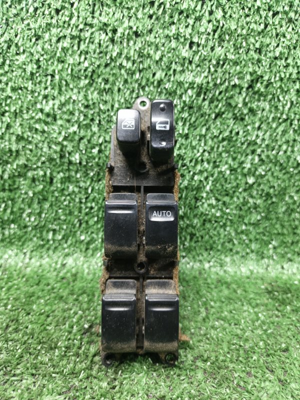 Блок управления стеклоподъемниками Toyota Mark II GX100 1G-FE 1999 передний правый (б/у)