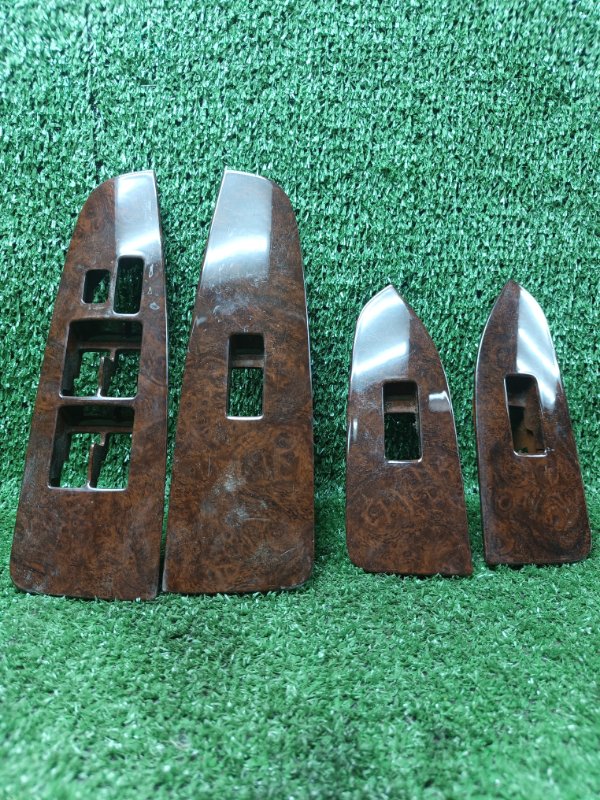 Накладка на кнопку стеклоподъёмника Toyota Mark II GX100 1G-FE 1999 (б/у)