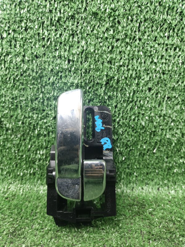 Ручка двери внутренняя Nissan Dualis NJ10 MR20DE 2007 задняя правая (б/у)