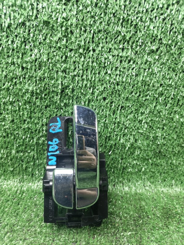 Ручка двери внутренняя Nissan Dualis NJ10 MR20DE 2007 задняя левая (б/у)