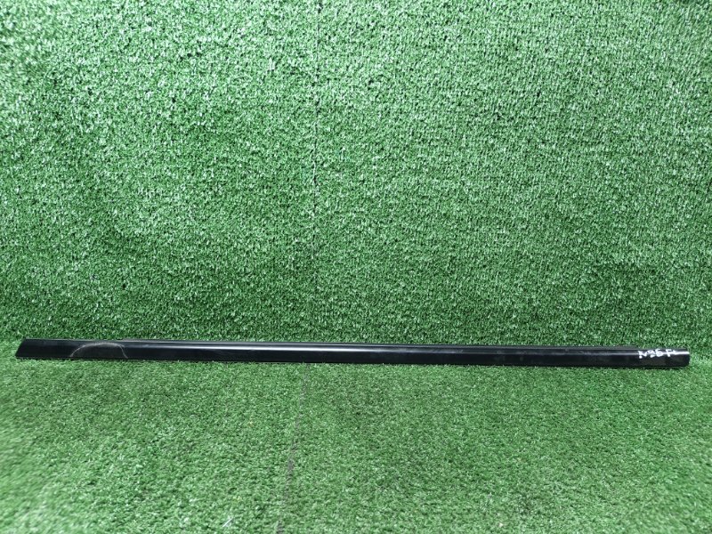 Молдинг стекла Mazda Premacy CP8W FP 2003 передний левый (б/у)