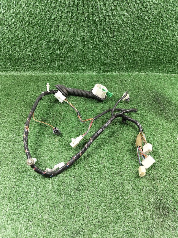 Проводка двери Mazda Premacy CP8W FP 2003 передняя правая (б/у)