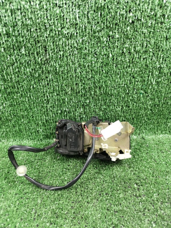 Замок двери Mazda Premacy CP8W FP 2003 задний правый (б/у)