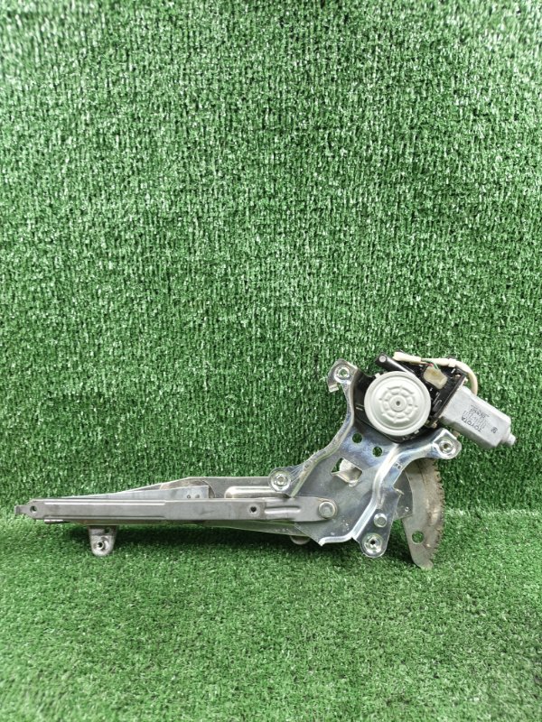 Стеклоподъемник Toyota Camry Gracia SXV20 5S-FE 2000 задний правый (б/у)