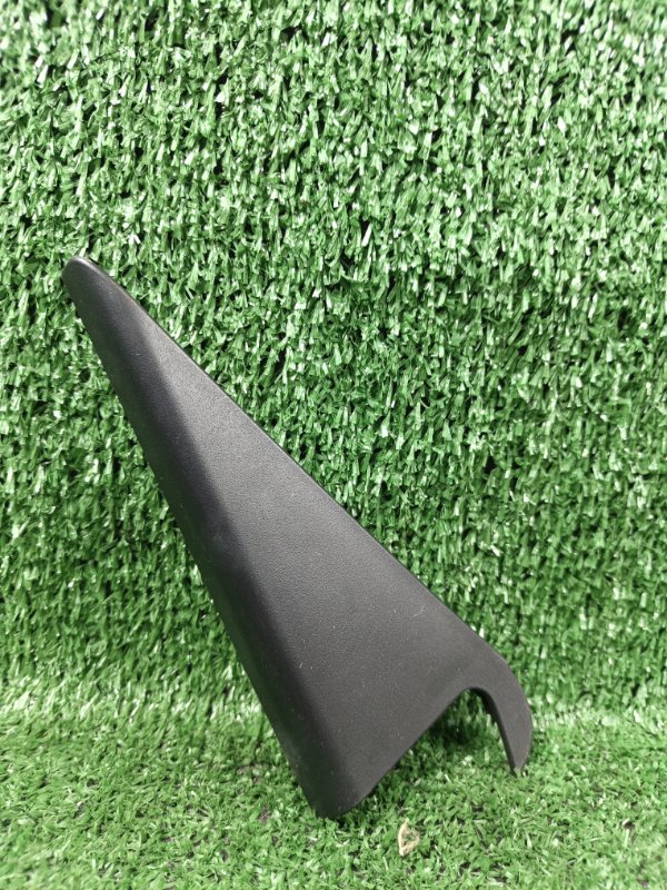 Накладка на дверь Honda CR-V RE4 K24A 2007 задняя правая (б/у)