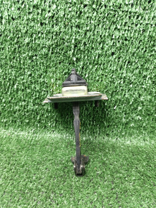 Ограничитель двери Mazda Premacy CP8W FP 2003 задний правый (б/у)