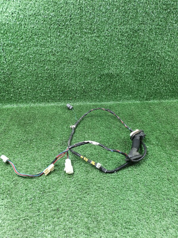 Проводка двери Mazda Premacy CP8W FP 2003 задняя левая (б/у)