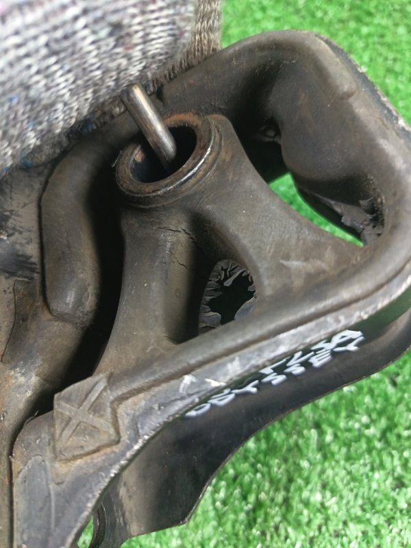 Подушка двигателя Honda ODYSSEY RA6 F23A передняя (б/у)