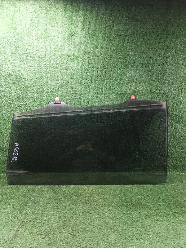 Стекло двери Toyota Wish ZGE21 3ZR-FAE 2009 заднее левое (б/у)