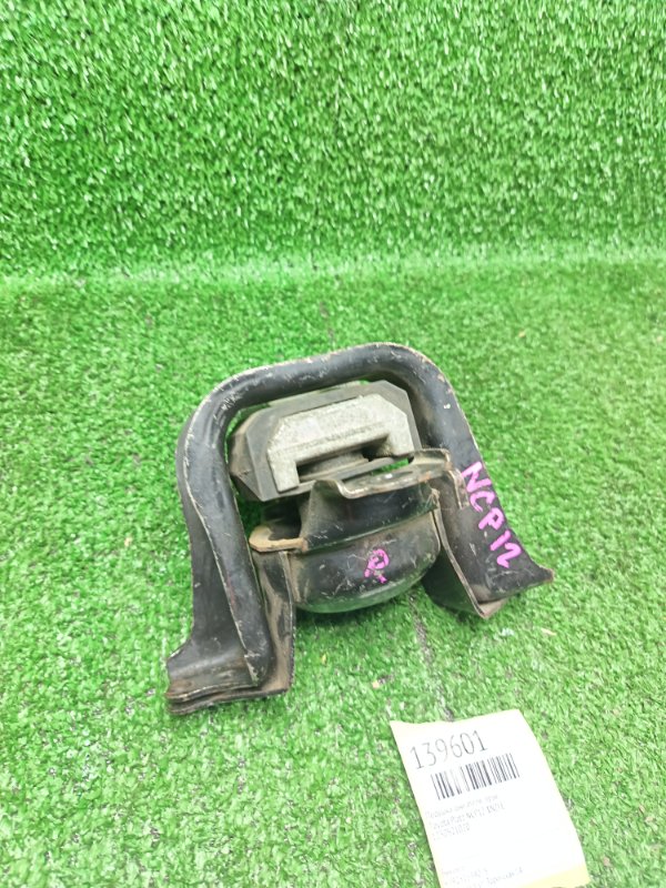 Подушка двигателя Toyota Platz NCP12 1NZFE правая (б/у)