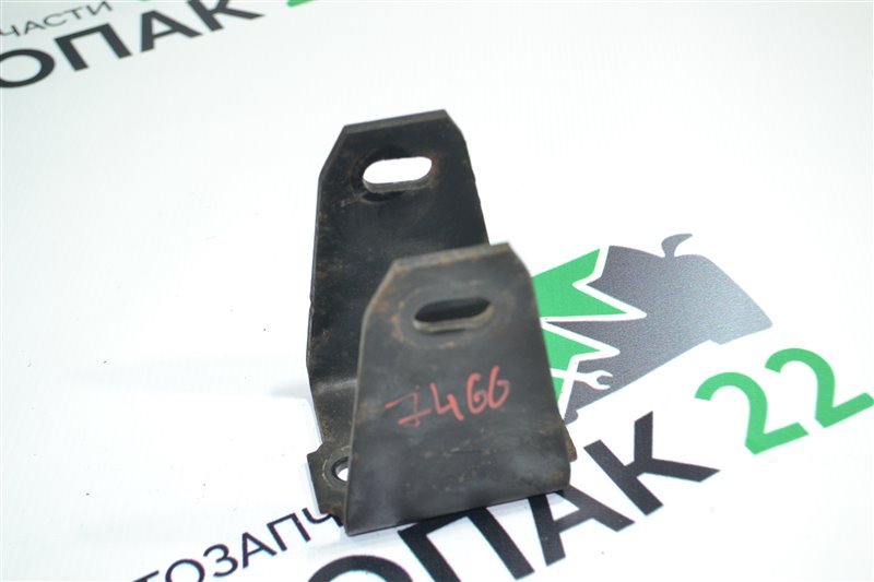 Кронштейн опоры ДВС Toyota Corolla NZE121 1NZ 2002 передний (б/у)