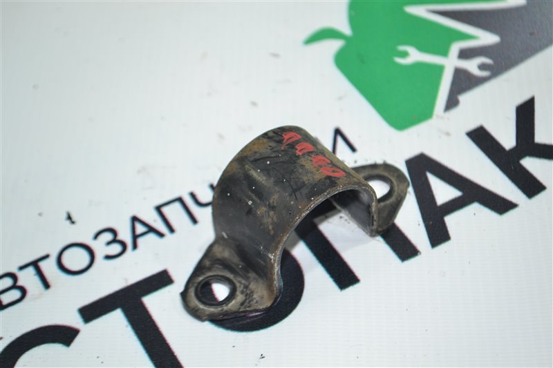 Крепление стабилизатора Toyota Corolla NZE121 1NZ 2003 (б/у)
