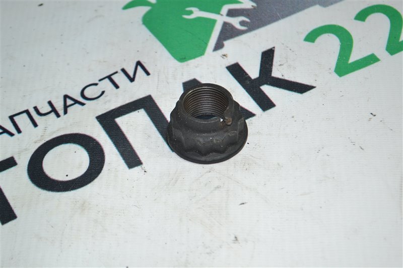 Гайка ступици Toyota Corolla Runx NZE121 1NZ 2005 (б/у)