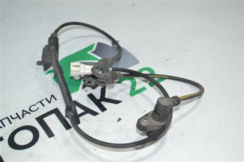 Датчик abs Toyota Corolla Runx NZE121 1NZ 2005 передний правый (б/у)