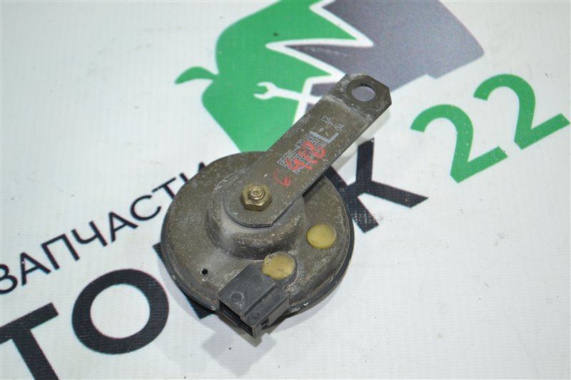 Звуковой сигнал Toyota Corolla NZE121 1NZ 2003 (б/у)