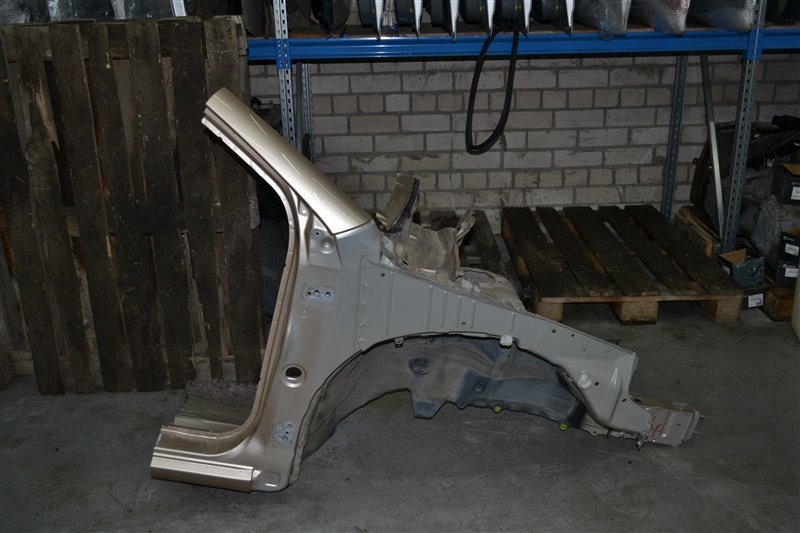 Лонжерон Toyota Corolla Runx NZE124 1NZ 2002 передний правый (б/у)
