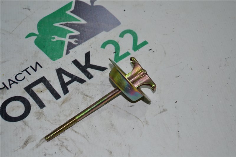 Болт крепления запасного колеса Toyota Runx NZE124 1NZ 2003 (б/у)