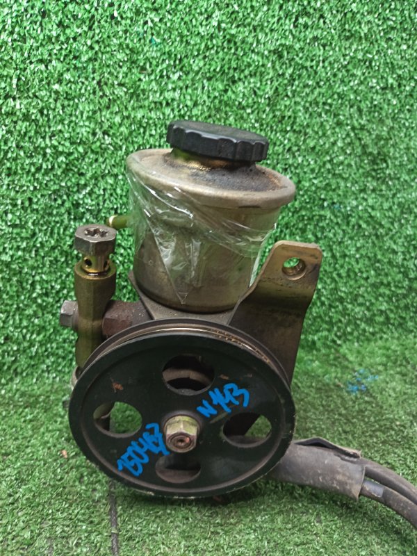 Насос гидроусилителя руля Sprinter Carib 1999 AE111 4A-FE