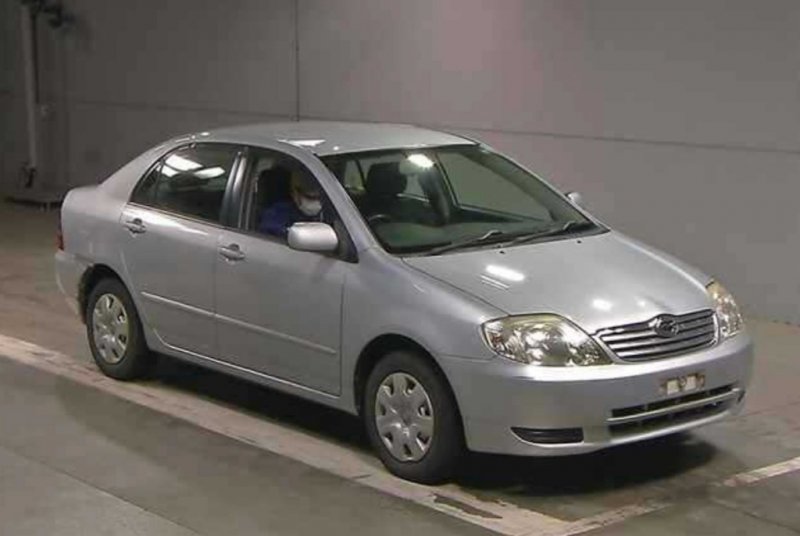 Автомобиль Toyota Corolla NZE121 1NZ 2003 года в разбор