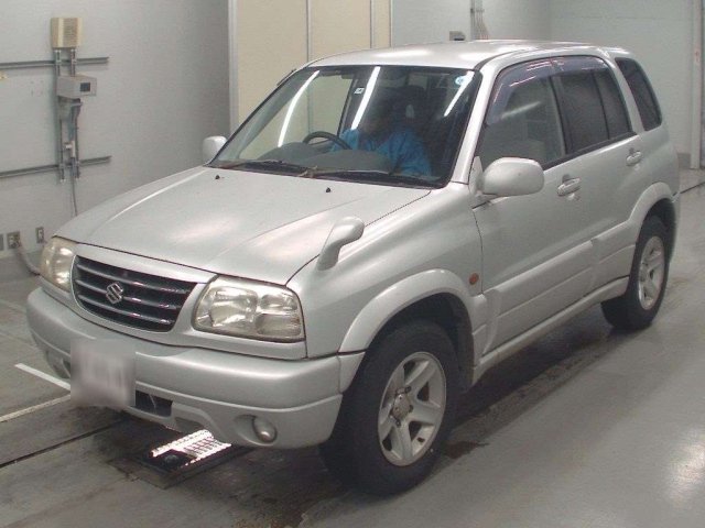 Автомобиль Suzuki Escudo TL52W J20A 2004 года в разбор