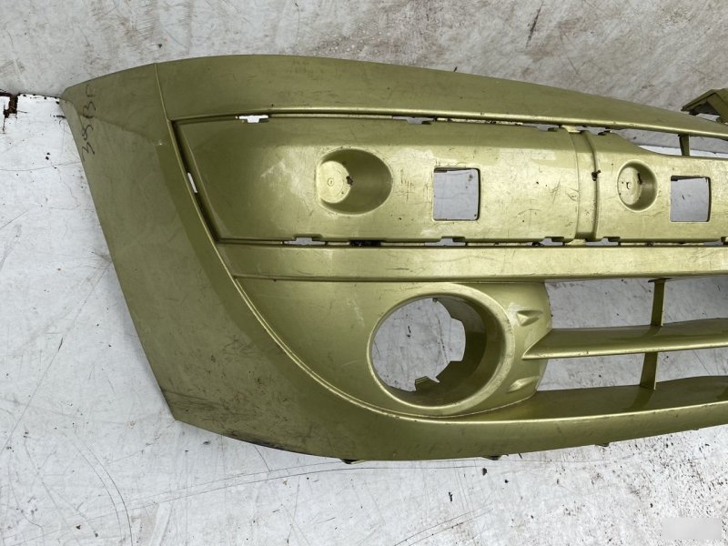 Бампер передний Renault Clio 2
