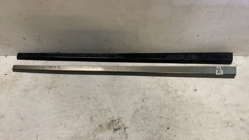 Запчасть молдинг двери передний правый Honda Civic 4D 75302snaa01zl Б/У Молдинг двери передний правый Honda Civic 4D 75302snaa01zl Б/У