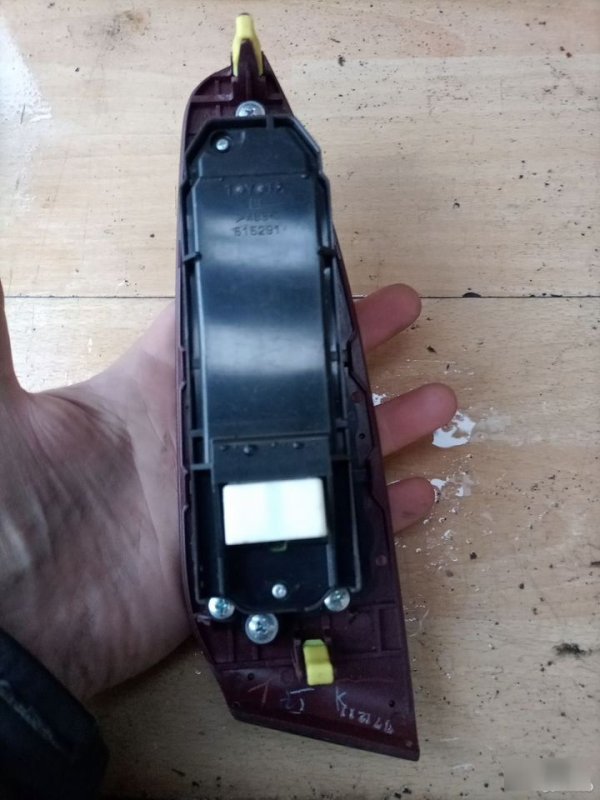 Блок управления стеклоподъемниками LS460