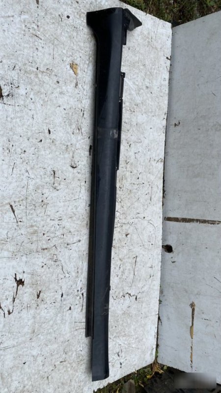 Накладка порога левая LS460