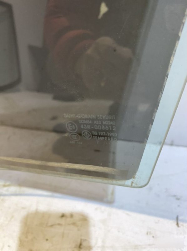 Стекло переднее левое 3 2006-2009 BK