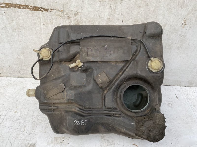 Запчасть бензобак Mazda 3 2006-2009 BK Б/У Бензобак Mazda 3 2006-2009 BK Б/У