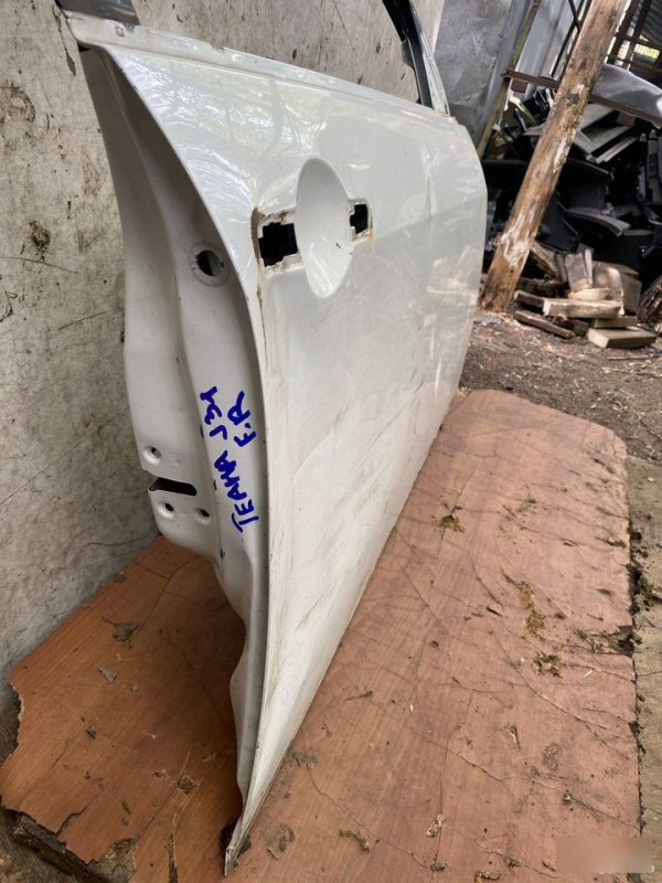 Дверь передняя правая Teana J31