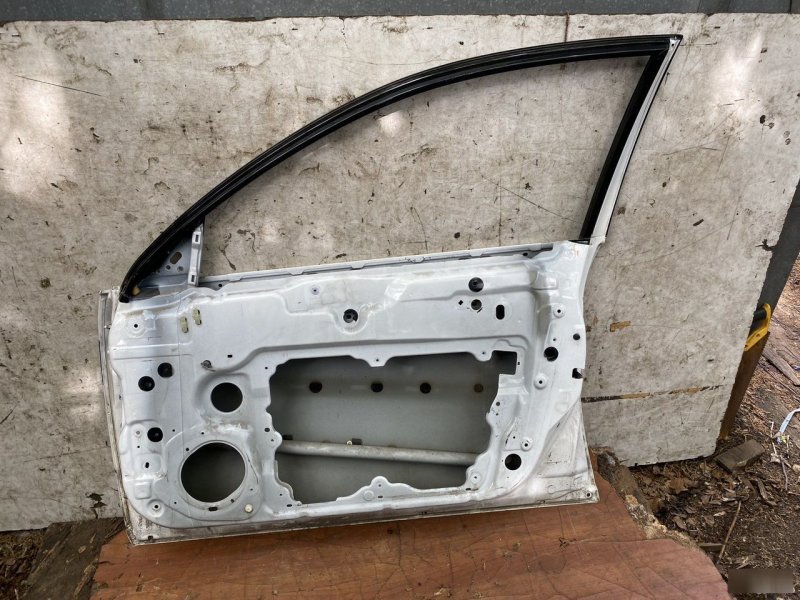 Дверь передняя правая Teana J31