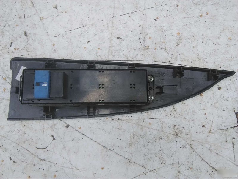 Блок управления стеклоподъемниками Kyron Блок управления стеклоподъемниками Kyron