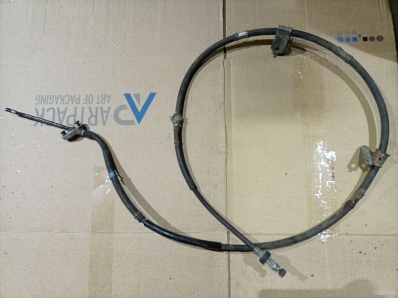 Тросик стояночного тормоза Toyota Land Cruiser Prado 120 4642060070 Б/У