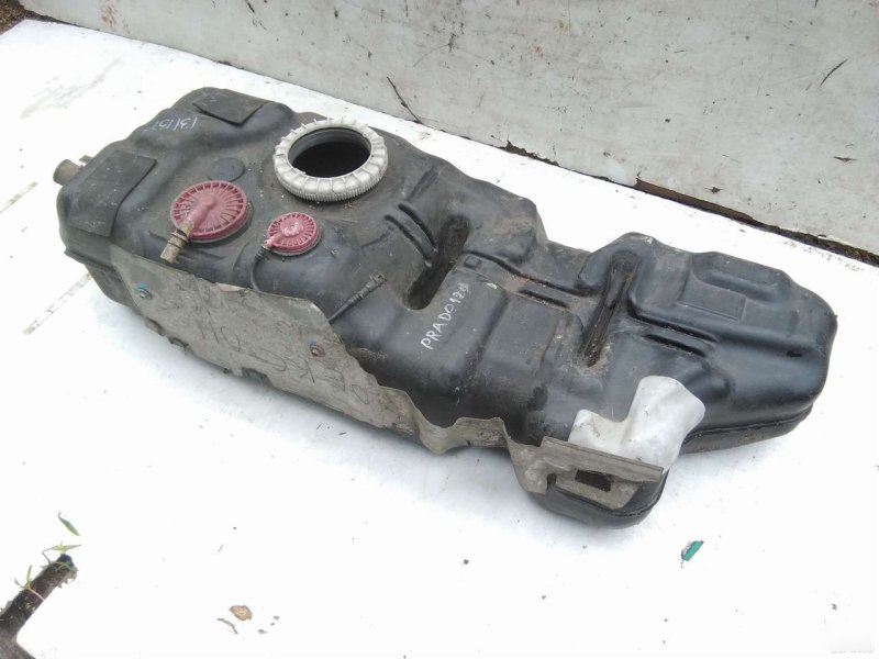 Бензобак Toyota Land Cruiser Prado 120 770013d521 Б/У
