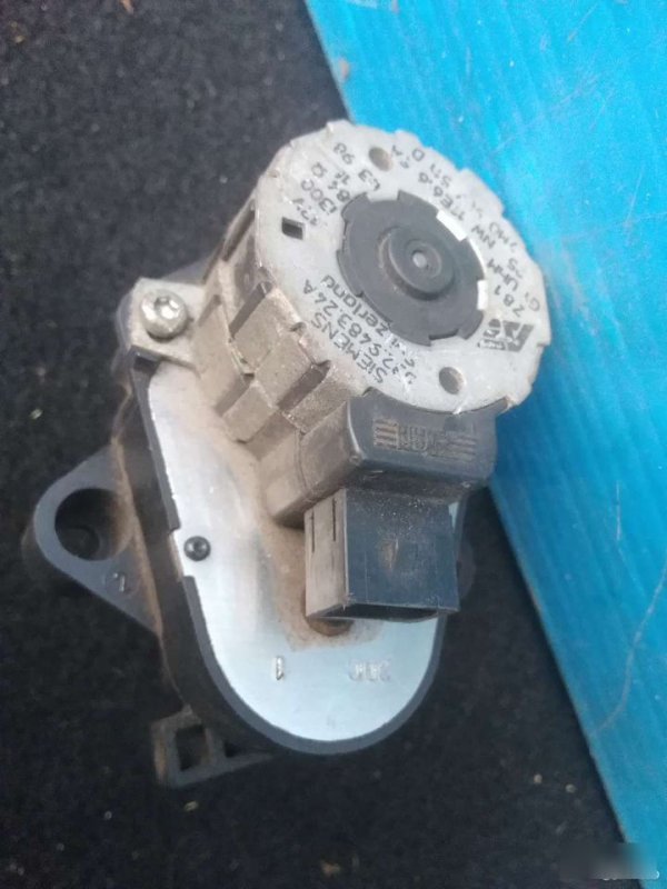 Моторчик заслонки отопителя Volkswagen Sharan 532948324a Б/У