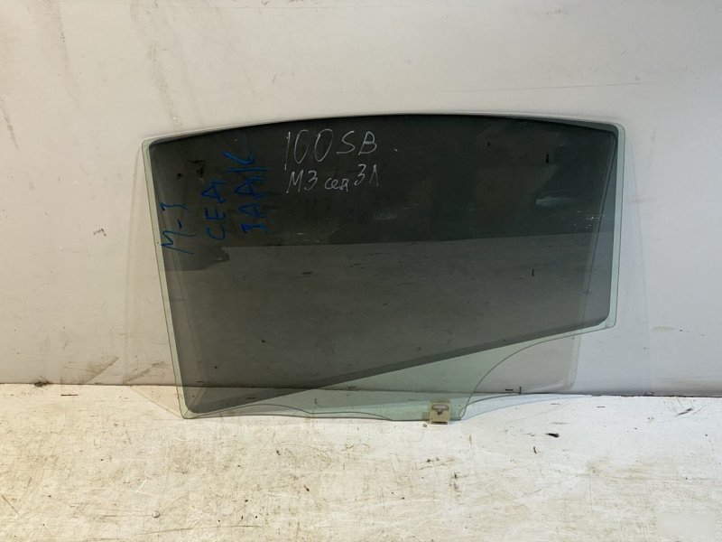 Стекло заднее левое Mazda 3 2006-2009 BK Б/У
