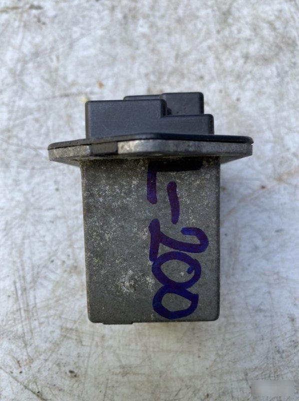 Реостат отопителя Mitsubishi L200 2006-2014 Б/У