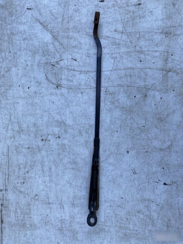 Поводок стеклоочистителя левый Golf 2 1991-2000