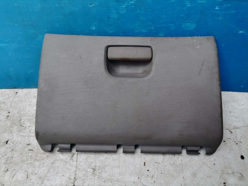 Бардачок Chrysler Voyager 4 5009029AA Б/У