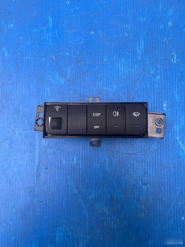 Блок кнопок Hyundai Tucson 9495020 Б/У