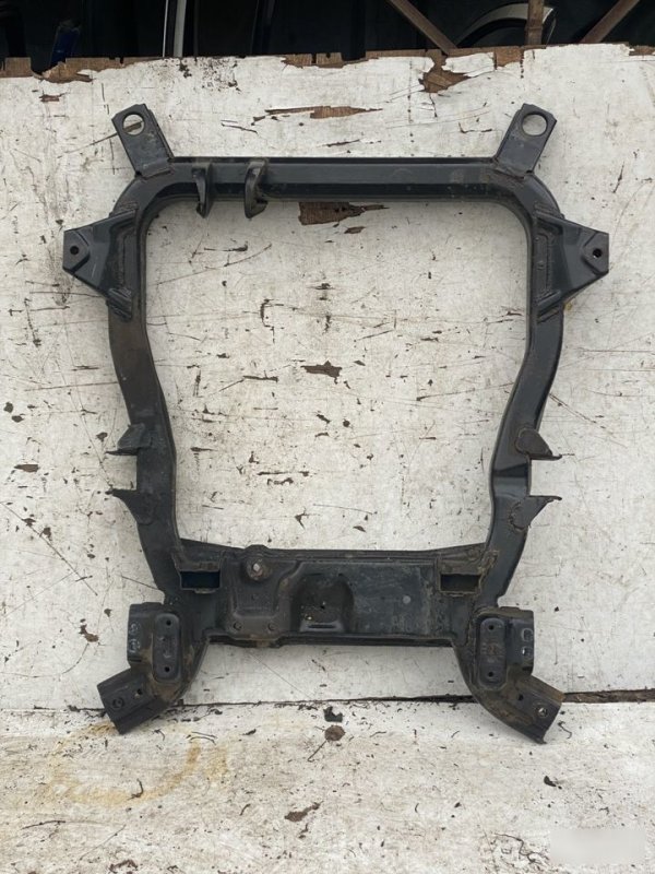 Подрамник Vue 2001-2007