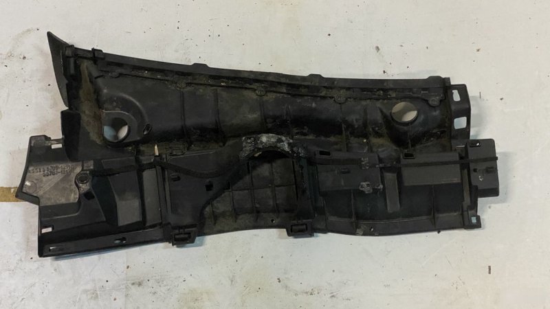 Жабо левое Toyota Corolla E150