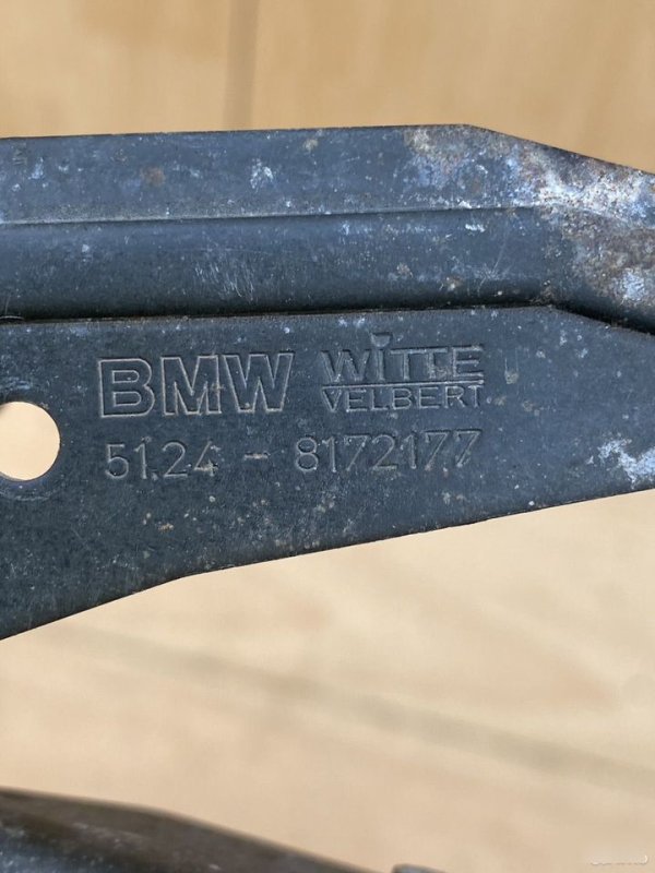 Замок багажника BMW 5 E39