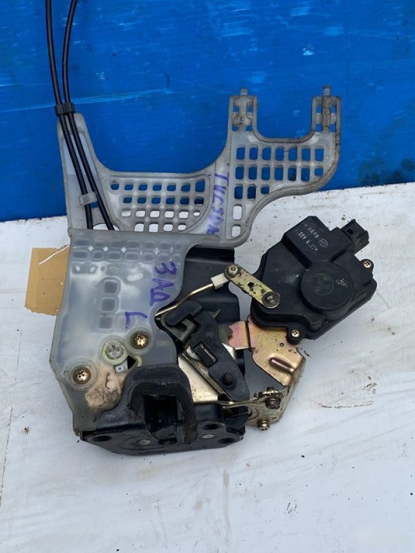 Замок двери задний левый Tucson 2004-2015